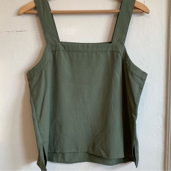 Banana Republic green tencel square neck tank top Medium - Picture 2 of 8